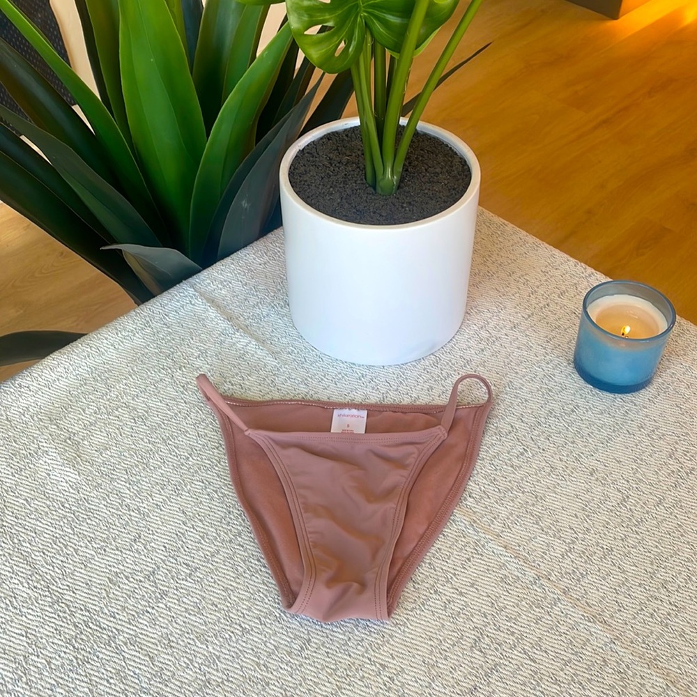 Mauve Sting Bikini Bottoms